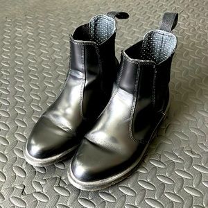 Dr Martens Flora Chelsea Boots